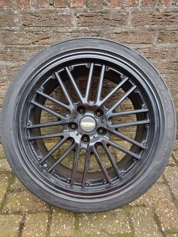 5x112 et45  225 40 18 inch zwart  beschikbaar voor biedingen