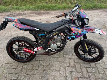 Derbi drd evo speciale stickerset klein winterproject beschikbaar voor biedingen