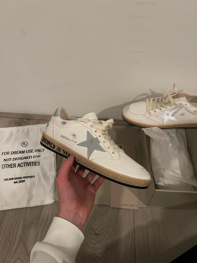 Golden Goose Ball star  Maat 43, Ophalen of Verzenden, Nieuw, Wit