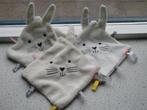 3 x Knuffeldoek labeldoek wit konijn van Hema met pieper, Ophalen of Verzenden, Zo goed als nieuw, Konijn