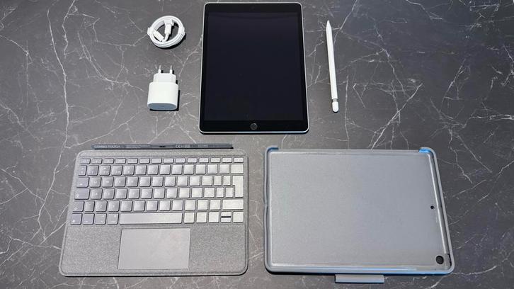 Apple iPad 9e gen 256GB + toetsenbord & Pencil, Computers en Software, Apple iPads, Zo goed als nieuw, Apple iPad, Wi-Fi, 10 inch