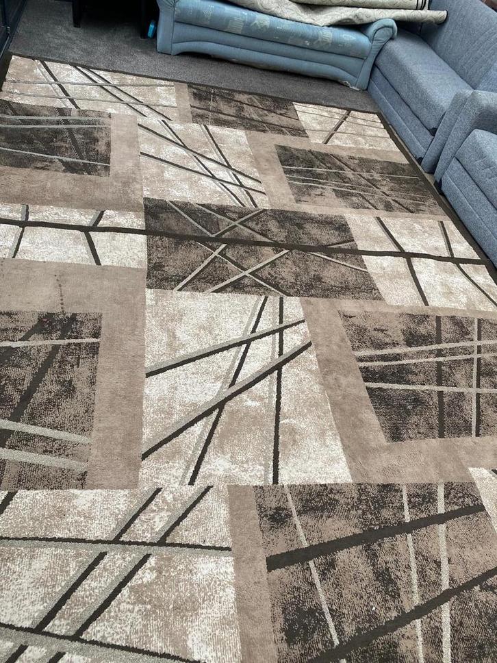 Mooi Tapijt - Modern Design, Huis en Inrichting, Stoffering | Tapijten en Kleden, Gebruikt, 150 tot 200 cm, 200 cm of meer, Rechthoekig