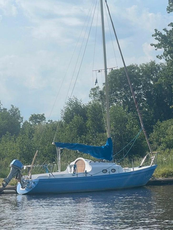 Zeilboot polyster 6,90m lang, 100cm diep, vaarklaar!!, Watersport en Boten, Zeilen en Zeiltoebehoren, Gebruikt, Overige typen