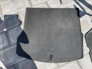 Mattenset voor Polestar 2 (kofferbak en frunk) beschikbaar voor biedingen