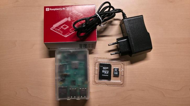 Raspberry Pi 3 B+ - Zo goed als nieuw!, Computers en Software, Overige Computers en Software, Zo goed als nieuw, Ophalen of Verzenden