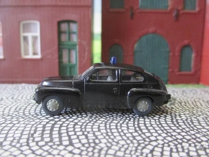 Volvo PV 544 Katterug - Praline Polis Politie Zweden, Hobby en Vrije tijd, Modelauto's | 1:87, Zo goed als nieuw, Auto, Overige merken