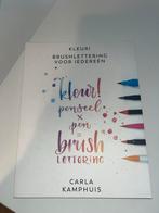 Brushlettering Boek - Carla Kamphuis, Boeken, Ophalen of Verzenden, Zo goed als nieuw, Tekenen en Schilderen, Geschikt voor kinderen