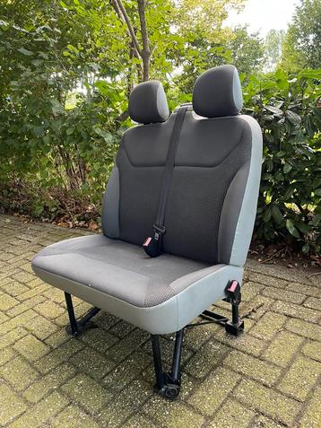 Bijrijdersbank, opel vivaro/ renault trafic beschikbaar voor biedingen
