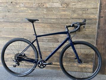 Specialized Diverge  E 5 Comp  Dknvy/metr Blue 58 € 1995,00 beschikbaar voor biedingen