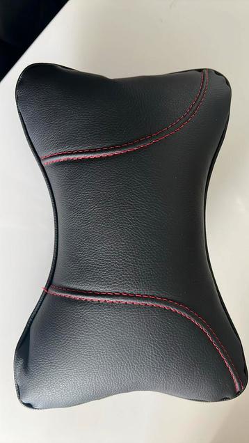 Auto nek-kussen beschikbaar voor biedingen