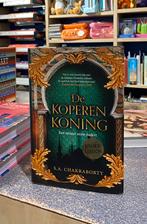 De Koperen Koning - Chakraborty - Daevabad trilogie, Boeken, Fantasy, Ophalen of Verzenden, Zo goed als nieuw