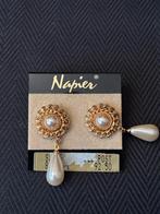 NAPIER goudkleur oorbellen/oorstekers nieuwstaat, Sieraden, Tassen en Uiterlijk, Ophalen of Verzenden, Zo goed als nieuw, Goud