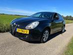 Alfa Romeo Giulietta 1.4 T Distinctive | Rijdt als nieuw!, Origineel Nederlands, Te koop, 5 stoelen, Benzine