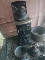 Oude kolen of hout kachel en oude kopren ketels, Huis en Inrichting, Kachels, Ophalen of Verzenden, Gebruikt, Hout, Houtkachel