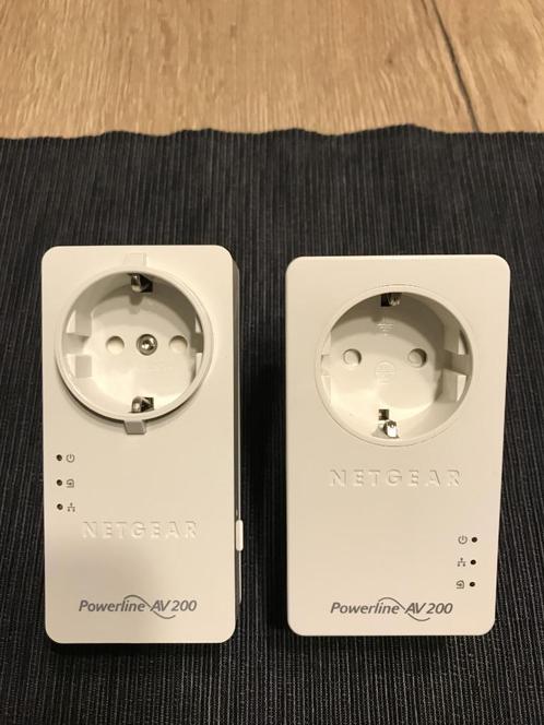 Netgear Powerline AV+ 200 Nano Dual Port Adapter Set Kit, Computers en Software, Powerlines, Zo goed als nieuw, Ophalen of Verzenden