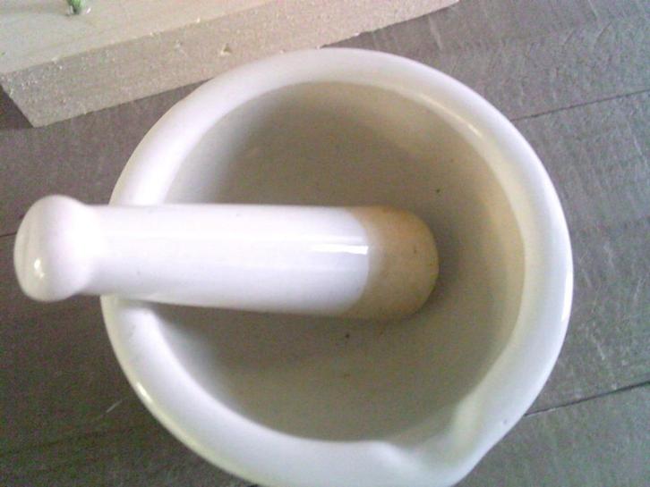 Keramische mortier & stamper vijzel WIT/CREME, Huis en Inrichting, Keuken | Keukenbenodigdheden, Gebruikt, Ophalen of Verzenden
