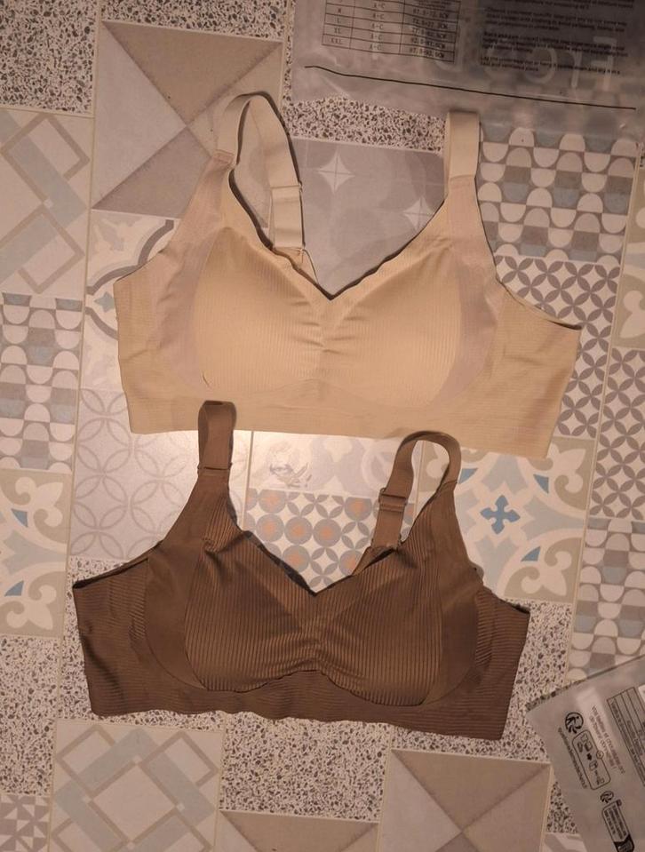 Nieuwe beugelloze bh 105c, Kleding | Dames, Ondergoed en Lingerie, BH, Zwart, Ophalen of Verzenden