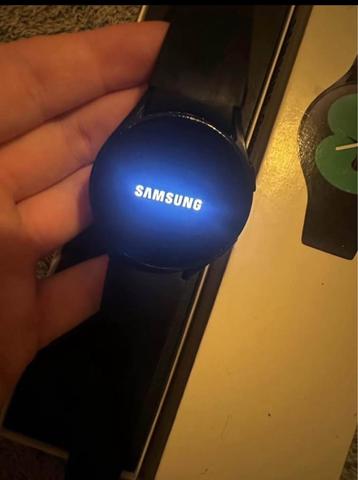 Samsung Galaxy Watch 4 – Complete set, geen schade beschikbaar voor biedingen