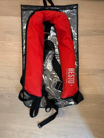 Besto reddingvest 165N rood beschikbaar voor biedingen