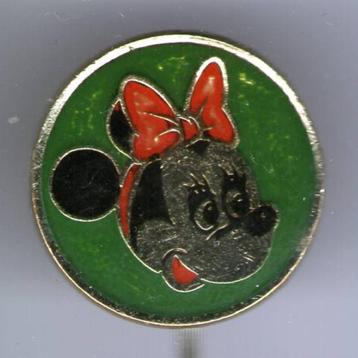 Minnie Mouse stripfiguurtje speldje ( S_126 ) beschikbaar voor biedingen