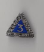 VVN Veilig Verkeer Nederland emaille knoop, Verzamelen, Speldjes, Pins en Buttons, Gebruikt, Niet vindbaar, Niet vindbaar, Speldje of Pin
