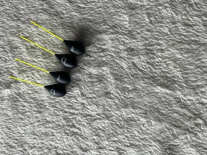 adv 241 / NIEUW serie 4 inline dobbers TUBERTINI, Watersport en Boten, Hengelsport | Witvissen, Nieuw, Dobber of Lood, Ophalen of Verzenden