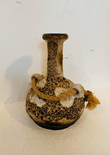 D en B keramiek vaas Fat Lava , jaren 70 beschikbaar voor biedingen