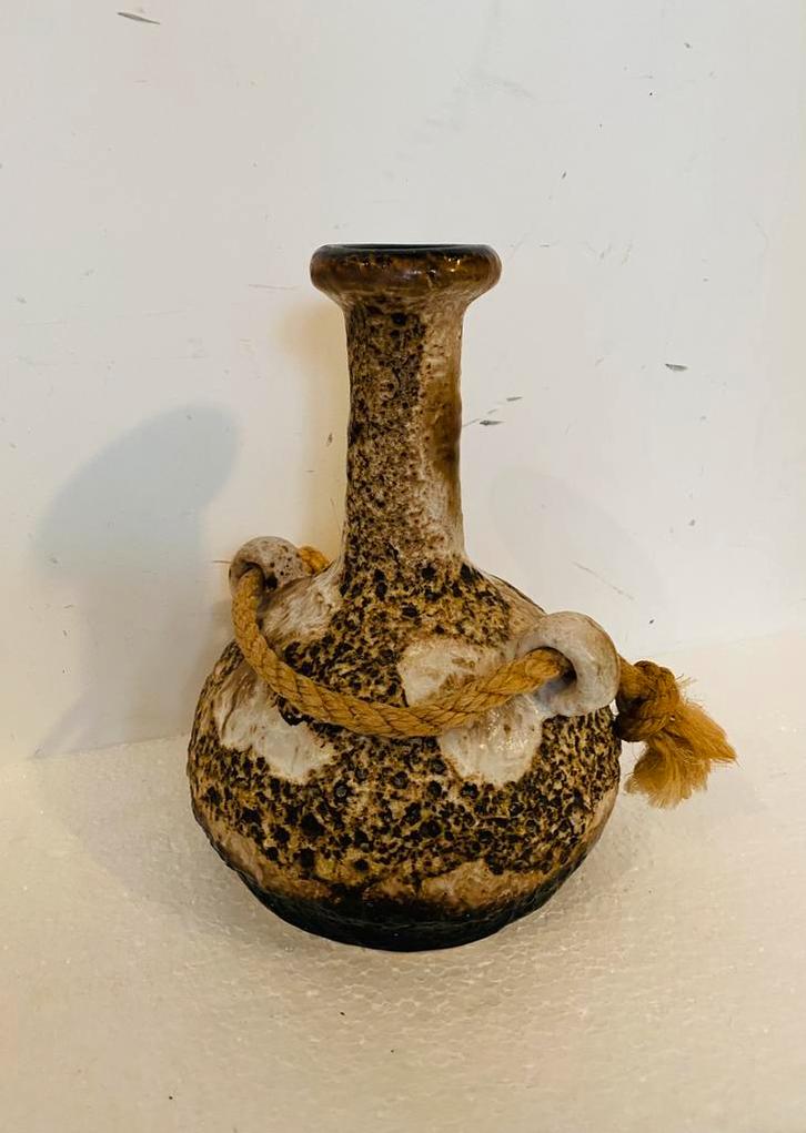 D en B keramiek vaas Fat Lava , jaren 70, Huis en Inrichting, Woonaccessoires | Vazen, Gebruikt, Overige kleuren, Minder dan 50 cm