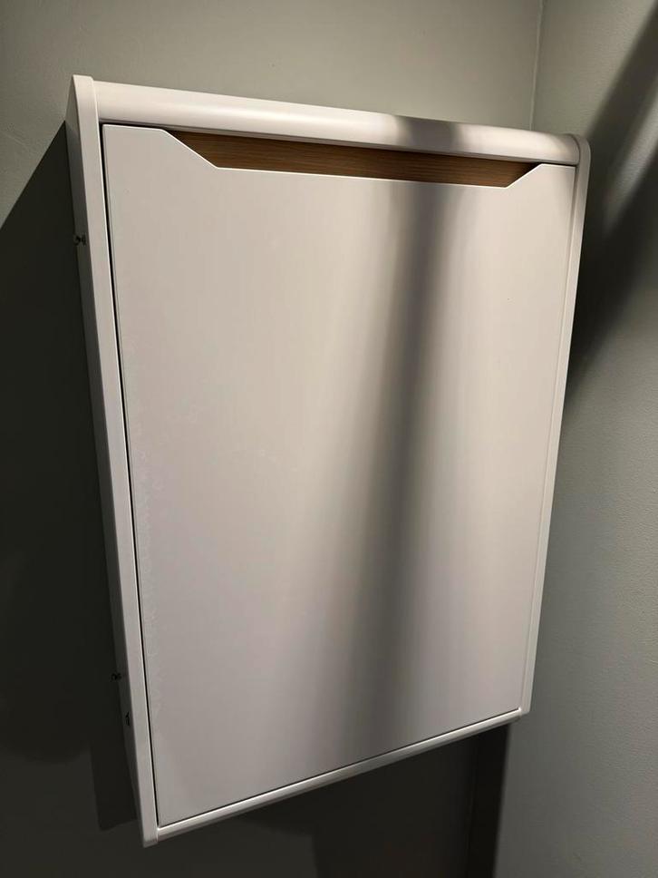 Wandcommode - ruimtebesparend en praktisch, Kinderen en Baby's, Kinderkamer | Commodes en Kasten, Zo goed als nieuw, Commode, Minder dan 90 cm