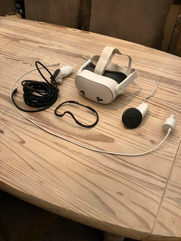 Meta Quest 3S 128GB, Spelcomputers en Games, Virtual Reality, Zo goed als nieuw, Overige platformen, Ophalen