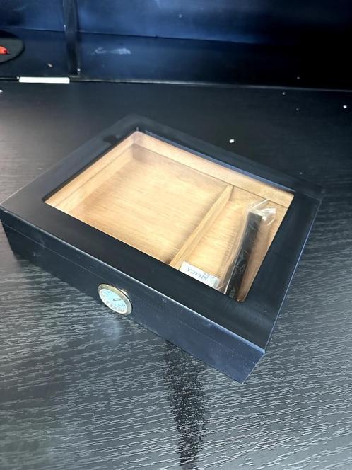 Humidor Horeca Zwart sigarendoos, Verzamelen, Rookartikelen, Aanstekers en Luciferdoosjes, Nieuw, Overige typen, Ophalen of Verzenden