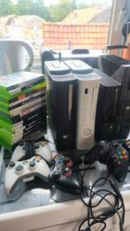Meerder xboxen en spellen, Spelcomputers en Games, Spelcomputers | Xbox 360, Ophalen, 360 S, Met 2 controllers, Zo goed als nieuw