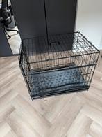 Bench 76x54x60 met schuifdeuren, kussen en afdekhoes Adori, Dieren en Toebehoren, Hondenbenches, Ophalen of Verzenden, Zo goed als nieuw