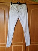 Witte jeans van Buena Vista maat XL, Kleding | Dames, Buena Vista, Wit, Ophalen of Verzenden, W33 - W36 (confectie 42/44)