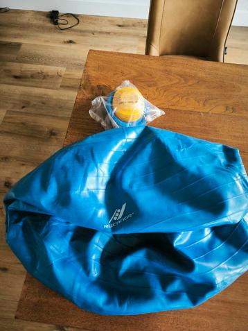 Fitness bal  beschikbaar voor biedingen