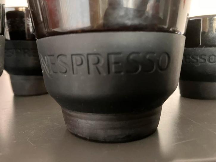 NESPRESSO TOUCH 2 + 3 + 1 + 1, Huis en Inrichting, Keuken | Servies, Zo goed als nieuw, Kop(pen) en/of Schotel(s), Overige stijlen