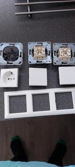 Wandcontactdoos (inbouw), Ophalen, Stopcontact