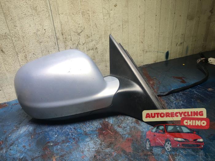 Buitenspiegel rechts van een Volkswagen Passat, Auto-onderdelen, Spiegels, Volkswagen, Gebruikt, 3 maanden garantie, Ophalen