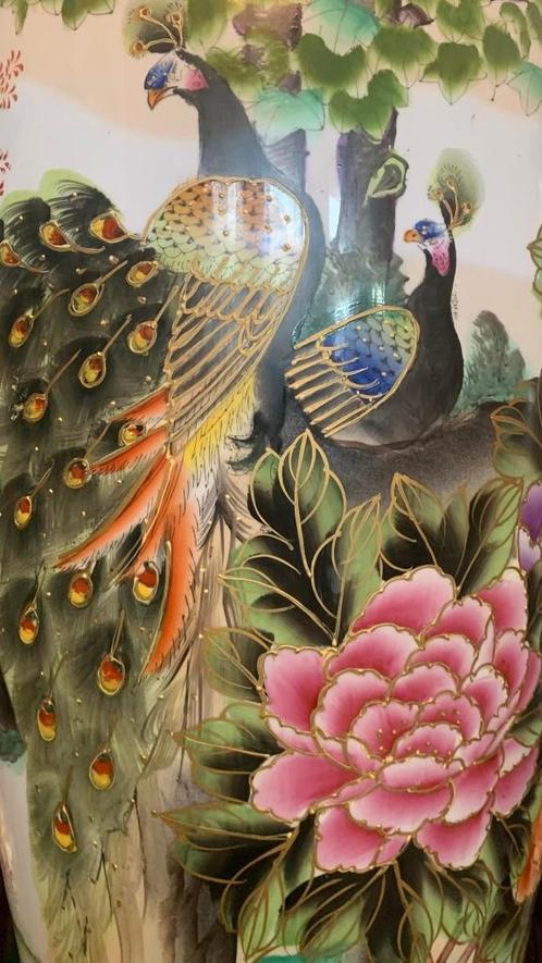 NICELY BIG ONE CHINESE VASES COLLECTION IN DIFFERENT SIDES, Antiek en Kunst, Antiek | Porselein, Ophalen