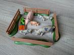 Playmobil familie varkens met etensbak en hek, Ophalen of Verzenden, Zo goed als nieuw