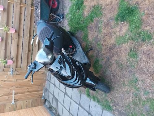 Zip 125cc snor teruil tekoop, Fietsen en Brommers, Scooters | Piaggio, Zo goed als nieuw, Zip, Ophalen of Verzenden