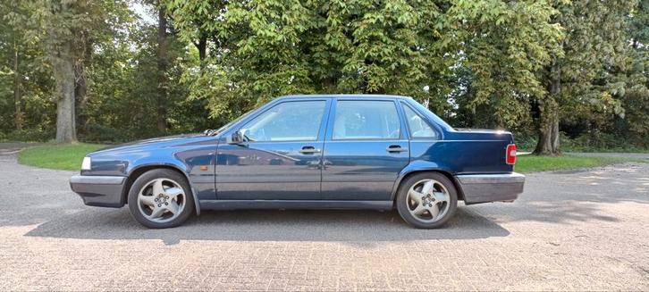 Volvo 850 2.5 I 1997 Blauw, Auto's, Volvo, Bluetooth, Centrale vergrendeling, Cruise Control, Elektrische ramen, Lichtmetalen velgen