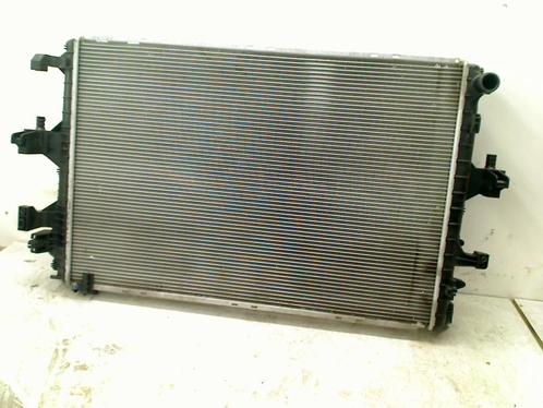 RADIATEUR Volkswagen Transporter T5 (7E0121253A), Auto-onderdelen, Airco en Verwarming, Volkswagen, Gebruikt