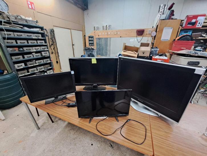 een partij tv te koop, Audio, Tv en Foto, Televisies, Gebruikt, 100 cm of meer, Overige merken, 50 Hz, Ophalen