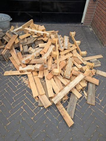 haardhout stookhout pallethout circa 0,4m3 beschikbaar voor biedingen