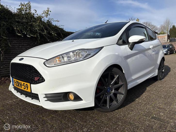 Ford Fiesta 1.6 ST1 / Nederlandse auto, Auto's, Ford, Bedrijf, Te koop, Fiësta, ABS, Airbags, Airconditioning, Alarm, Bluetooth