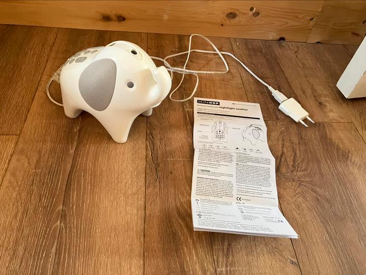 Skip hop olifant moonlight & melodies nightlight soother, Kinderen en Baby's, Kinderspulletjes, Zo goed als nieuw, Ophalen of Verzenden