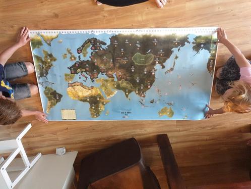 Axis and Allies met grote kaarten, Hobby en Vrije tijd, Gezelschapsspellen | Bordspellen, Zo goed als nieuw, Vijf spelers of meer