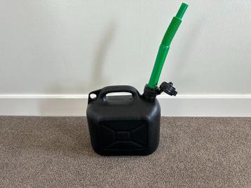 ALS NIEUW !! Jerrycan. Bijna niet gebruikt !! beschikbaar voor biedingen