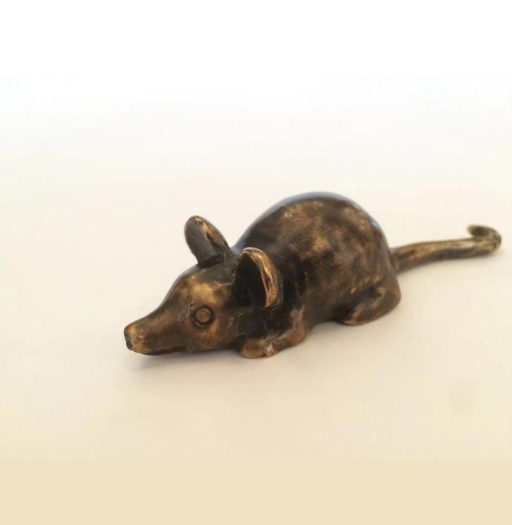 Bronzen Beeldje - Muisje in Brons. Echt brons, Antiek en Kunst, Kunst | Beelden en Houtsnijwerken, Ophalen of Verzenden